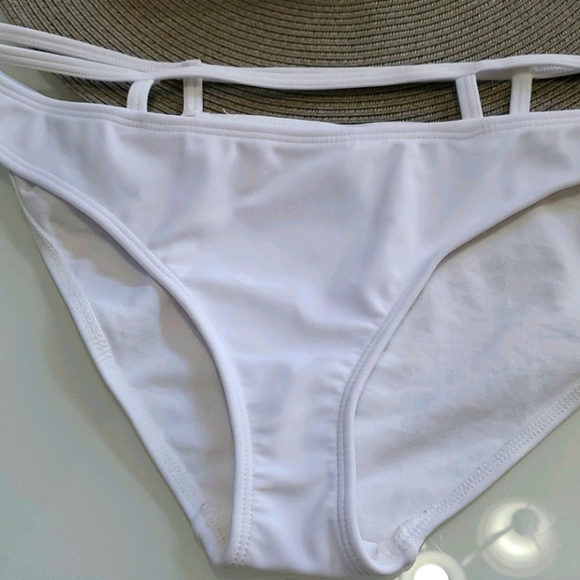 NWT ASOS Bikini bottoms Sz  10 - Picture 2 of 5